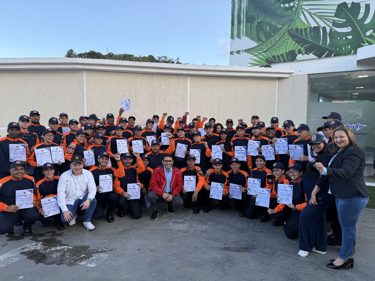 Reconocen el crecimiento de Protección Civil Guaicaipuro durante su aniversario