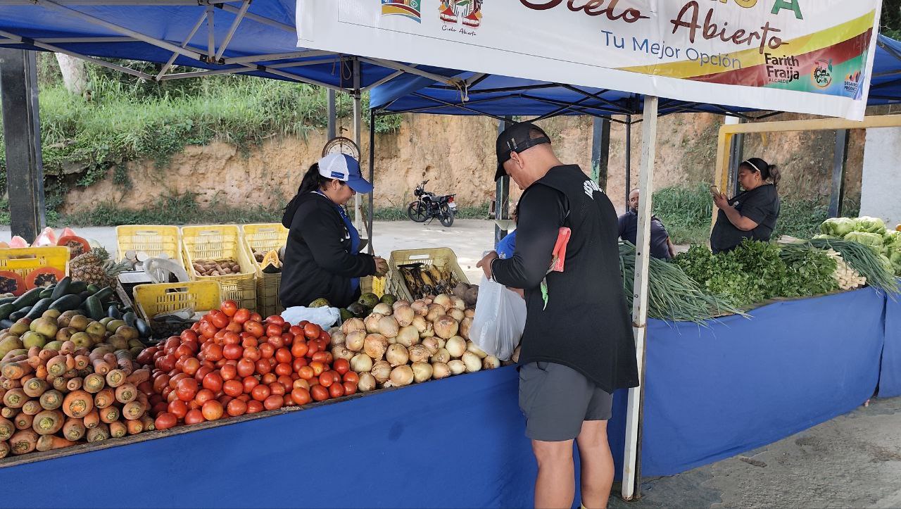Jornada Social Integral acerca servicios esenciales a la comunidad El Vigía